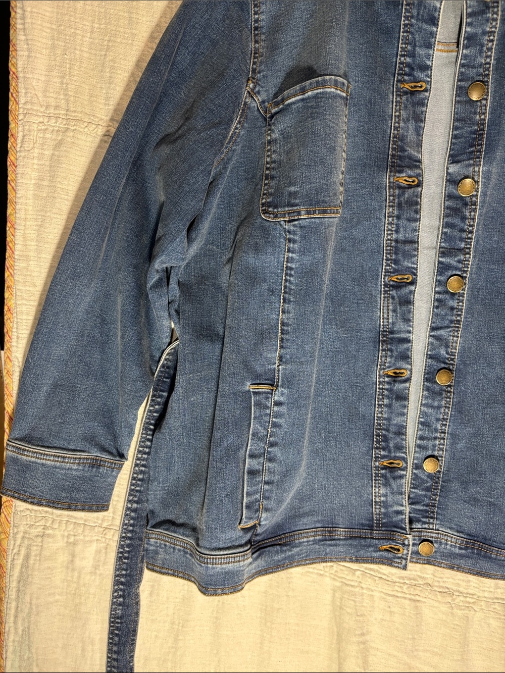 Isaac Mizrahi Dark Blue Denim Jacket with Tie Belt - Picture 6 of 10